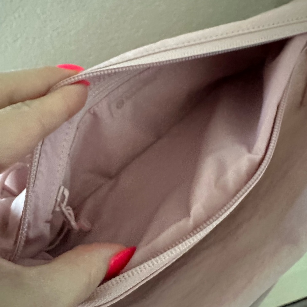 NWT lululemon athletica Dusty Pink Sling Crossbody Bag Fast Track 2.0 - Picture 3 of 8